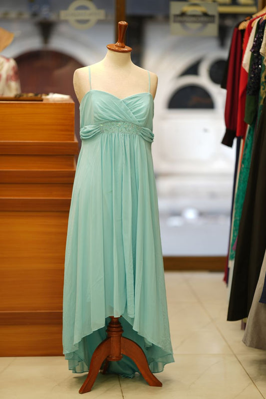 Sleeveless evening maxi