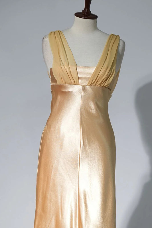 Sleeveless gown