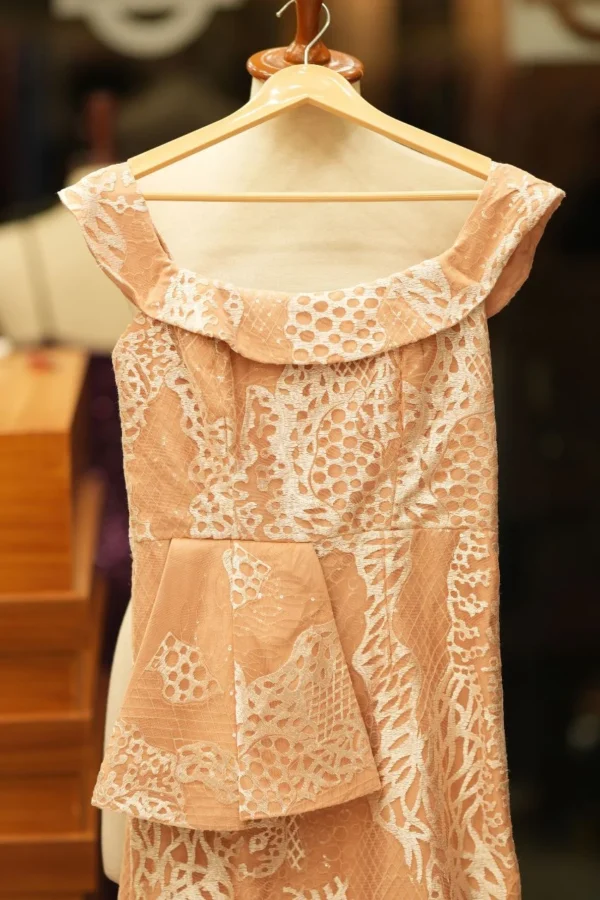 Shiny frock - Image 4