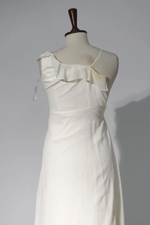 White platted dress - Image 2