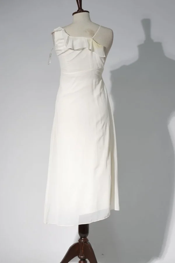 White platted dress - Image 4
