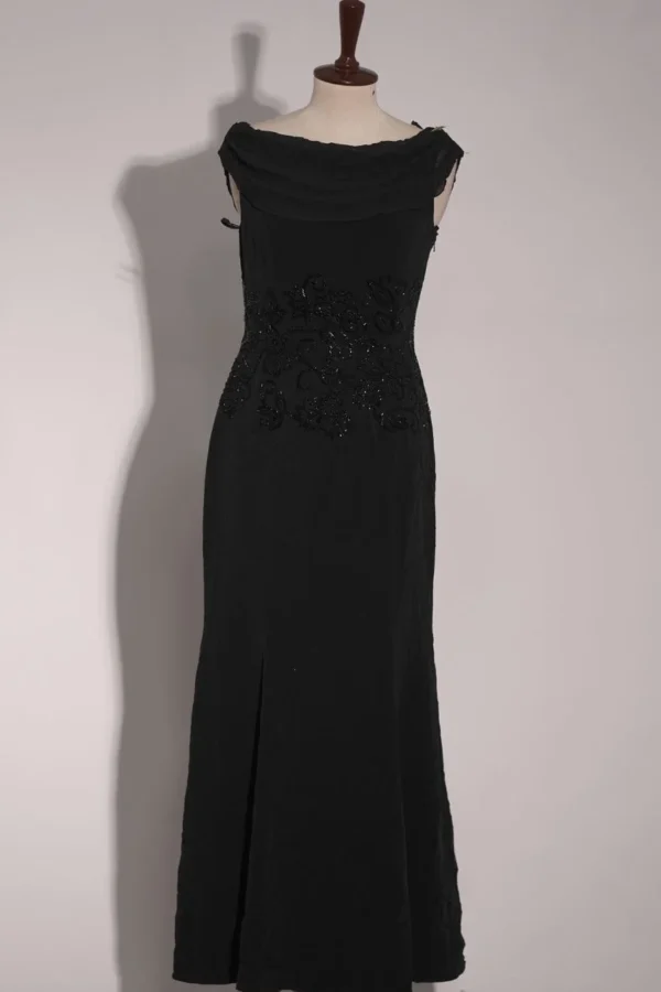 cut Dana black maxi