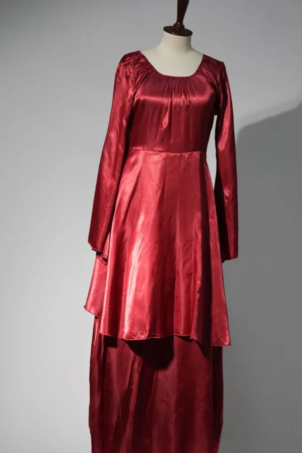 Silk full sleeves tail style