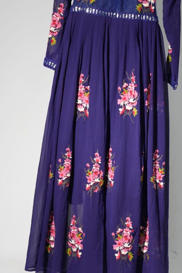 Full sleeves embroided dress