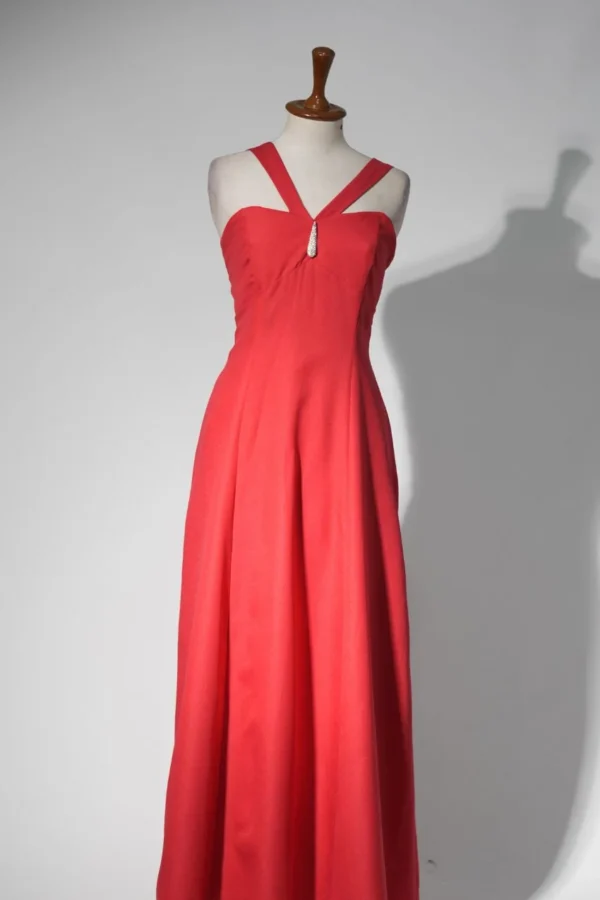 Sleeveless red maxi