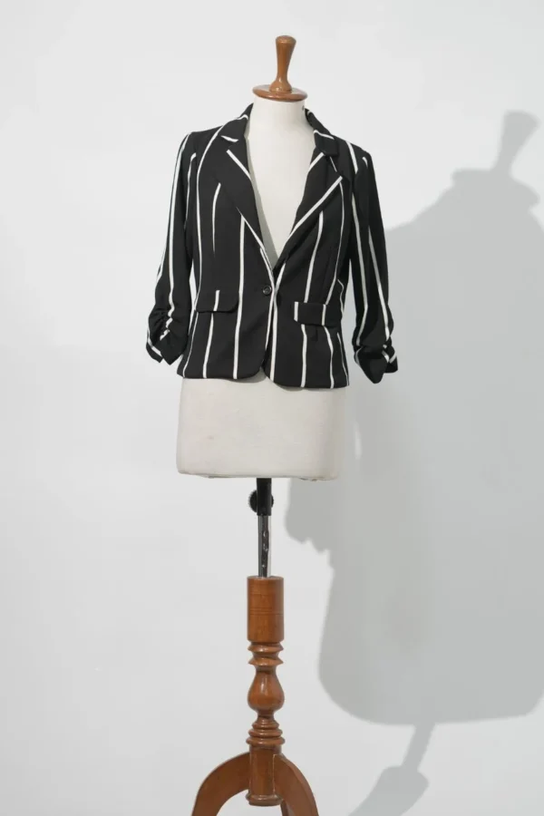 B4 - Image 3