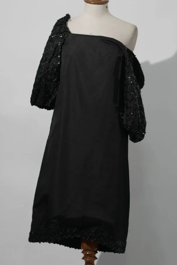 C142 - Image 3