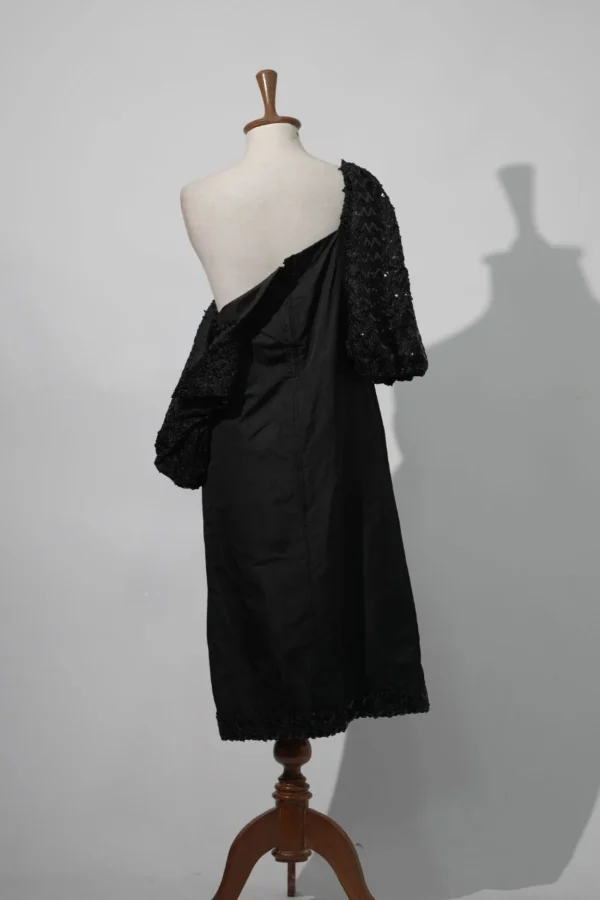 C142 - Image 2